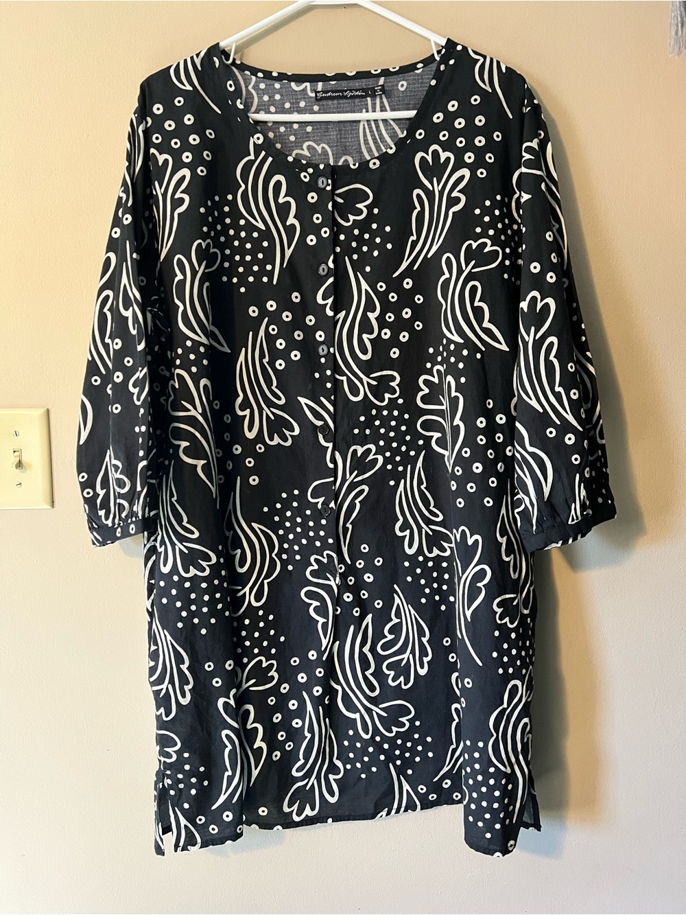 Gudrun Sjoden sz L 💯 organic cotton black and white floral abstract tunic.
